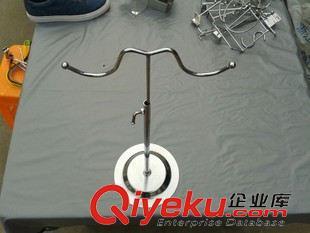 掛包架 the display bracket use for support the glass-佛山市三水區豐固五金制品提供掛包架 the display bracket use for support the glass的相關介紹、產品、服務、圖片、價格佛山市三水區豐固五金制品、AA支架;AA支柱;圓柱;方管;方柱;時裝掛勾;貨架;展示架;不銹鋼梯柱;掛衣勾;掛衣架;鋁合金配件;掛包架;超市掛鉤;落地架