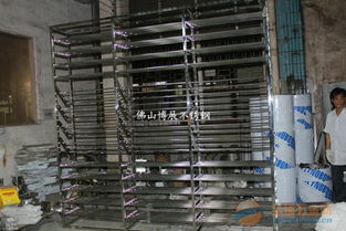 不銹鋼鏡面與電鍍工藝 定制酒架與掛包架的藝術